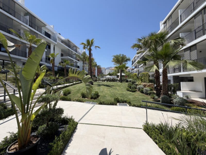 Middle Floor Apartment in Estepona