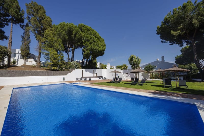 Semi-Detached House in Nueva Andalucía