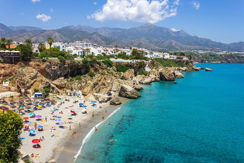 Hero od vodiča grada Nerja