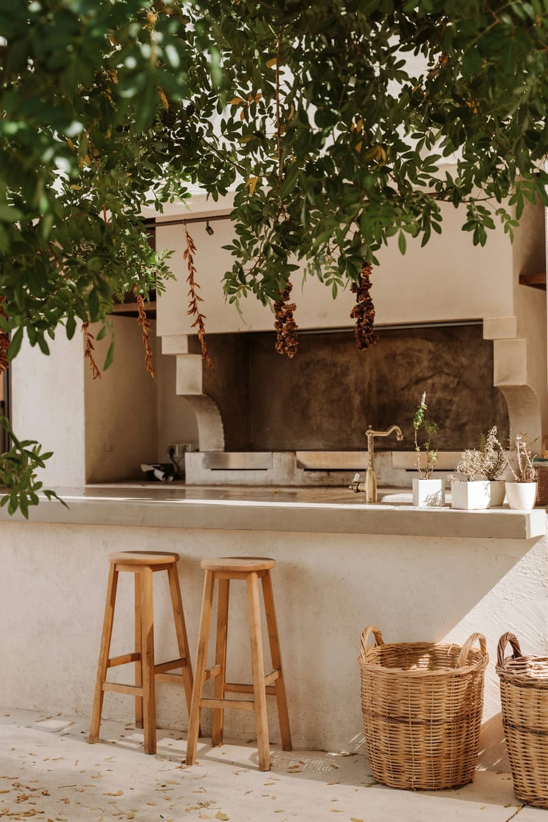 An outdoor kitchen ready for everyday life at home