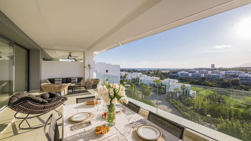 Luxury Apartment with Panoramic Views