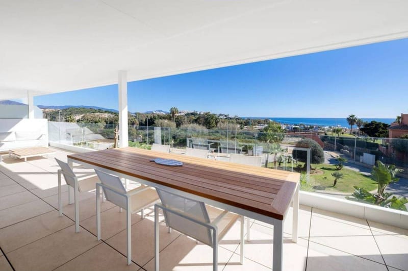 Apartment with Sea Views