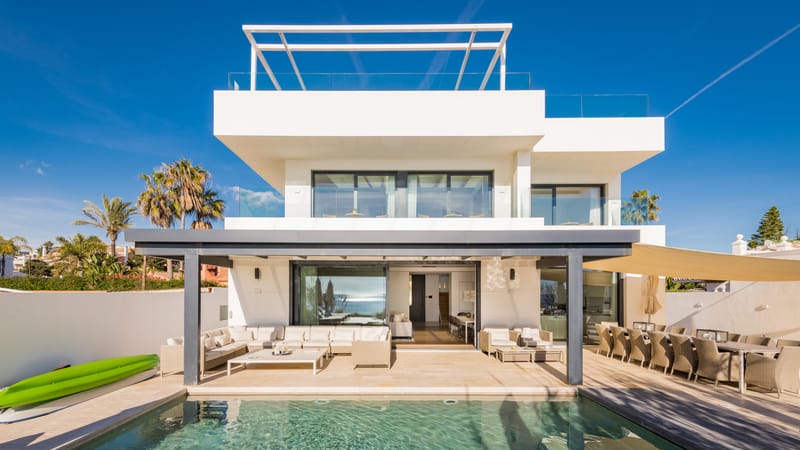 Modern Beachfront Villa