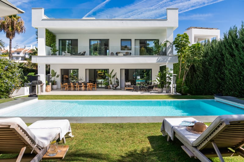 Modern Luxury Villa