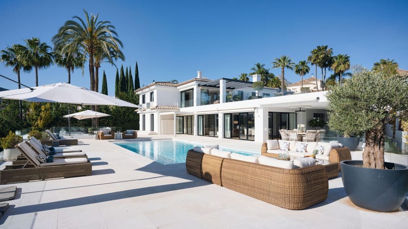 Luxury Villa with Stunning Views