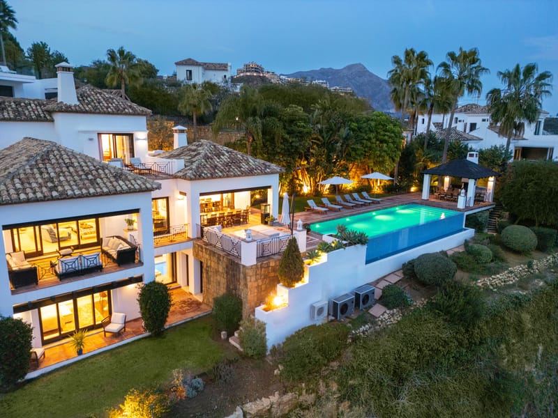 Frontline Golf Villa