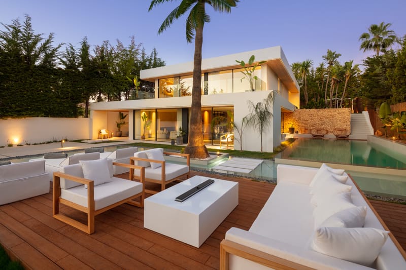 Modern Villa in Nueva Andalucía