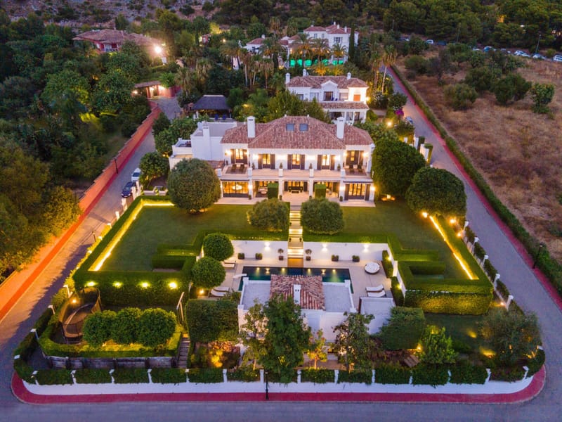 Elegant Villa with Spa