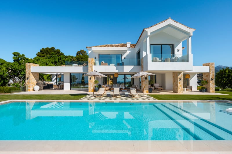 Luxury Villa with Spa