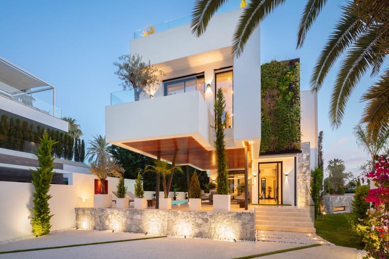 Modern Luxury Villa