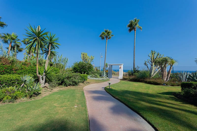 Ground Floor Apartment Near The Beach
