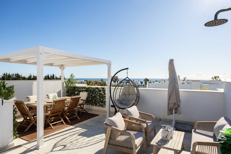 This townhouse in Los Miradores del Sol, Bel-Air Estepona