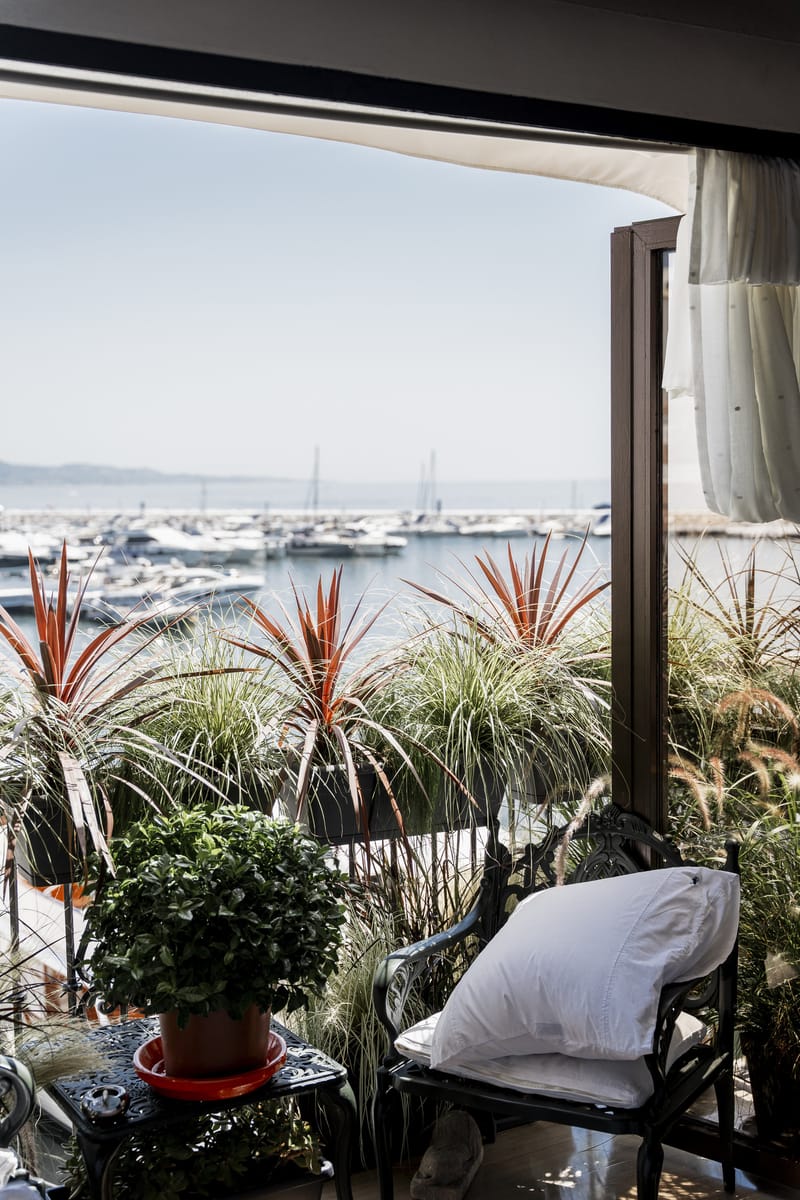 Prestige Living and Investment Opportunity in the Heart of Puerto Banús