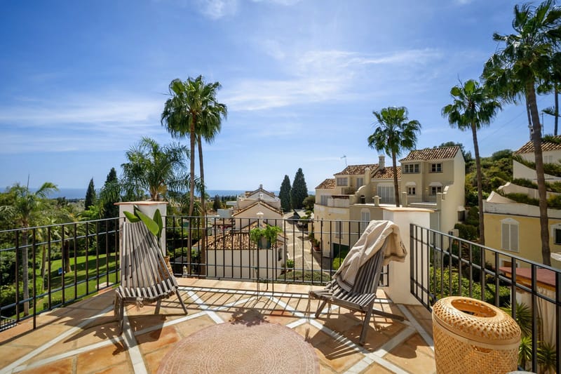 4 Bedrooms - Sea Views - Blend of Andalusian Heritage and Nordic Sophistication on the Golden Mile