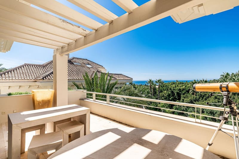 Duplex Penthouse with Panoramic Sea Views