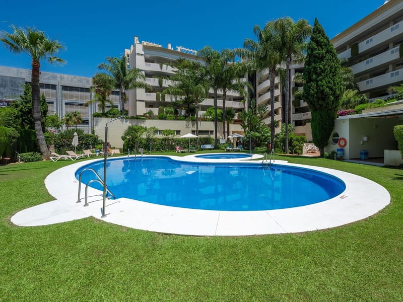 Modern Apartment in Puerto Banús