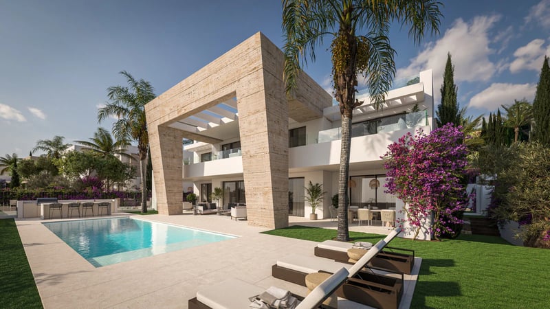 Villas with Private Pools and Golf Views