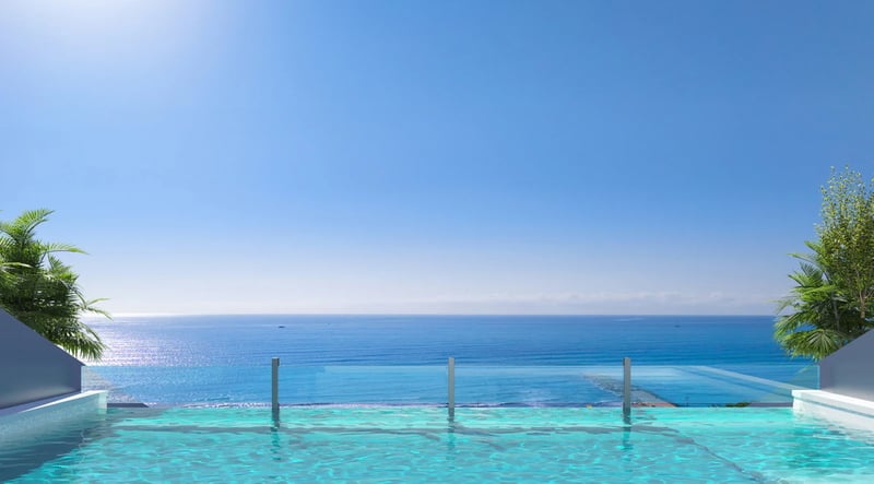 Apartments with Sea Views and Rooftop