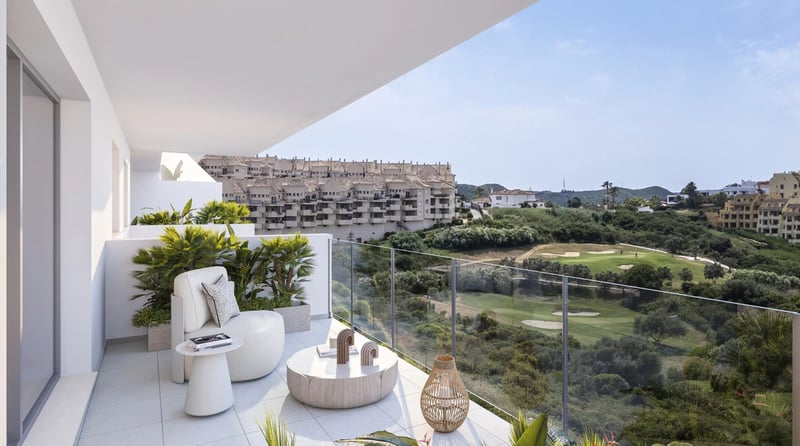 Frontline Golf Apartments with Pool