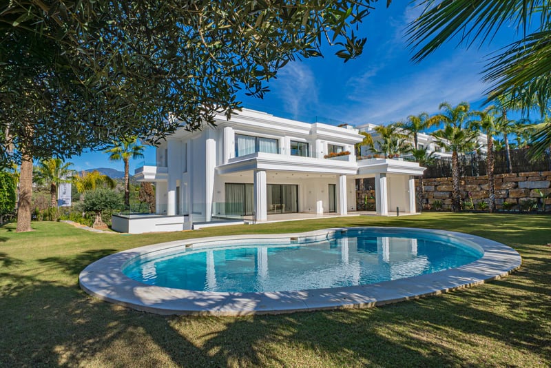 Villas with Private Pools and Gardens