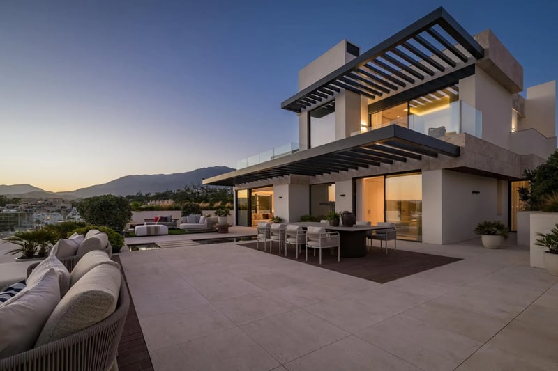 Beachfront Villas with Sea Views